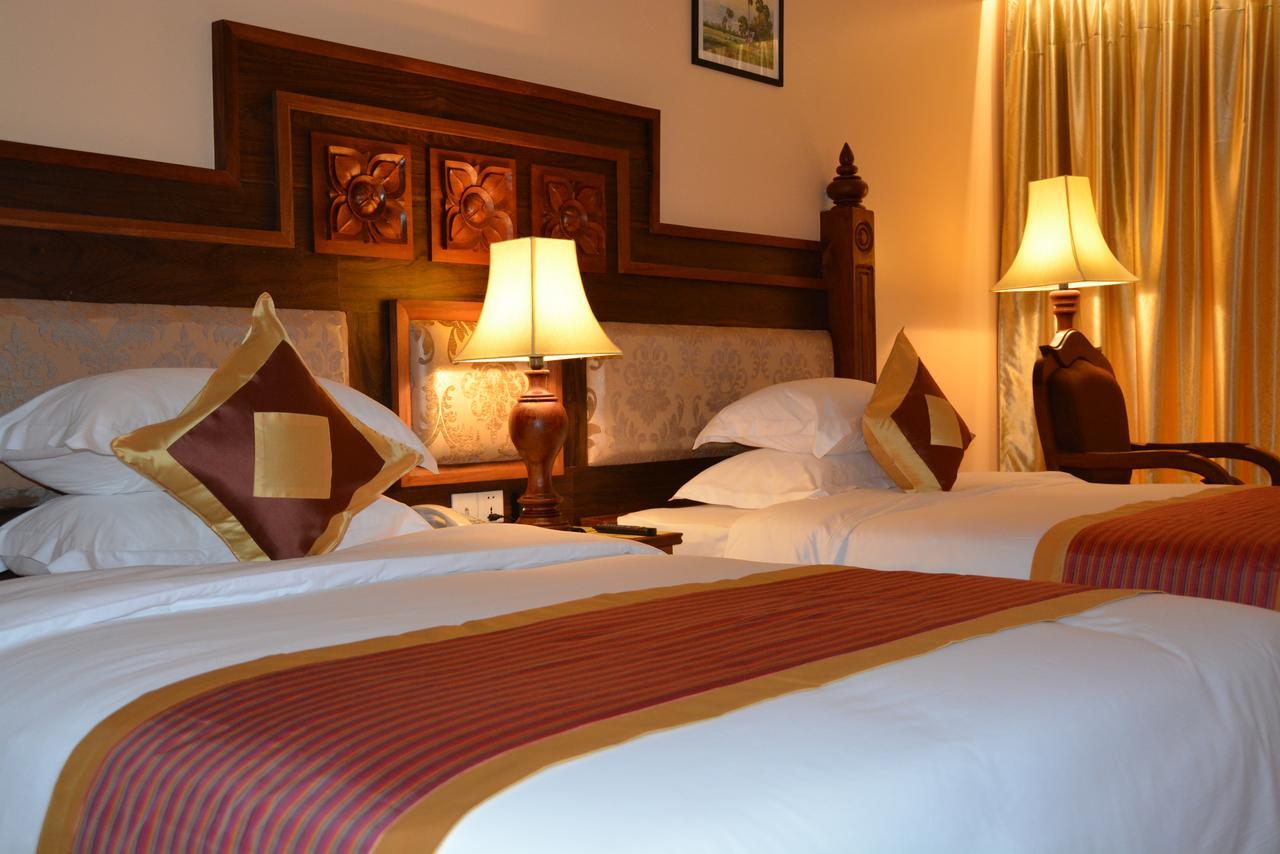 Bayon Era Hotel Сиемрип Экстерьер фото