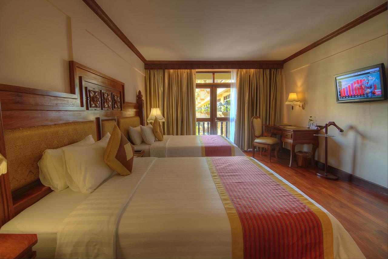 Bayon Era Hotel Сиемрип Экстерьер фото